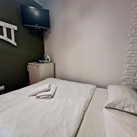 Svobody Apartments ลวีฟ ภายนอก รูปภาพ