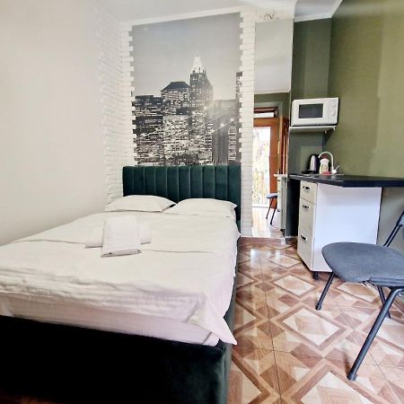 Svobody Apartments ลวีฟ ภายนอก รูปภาพ